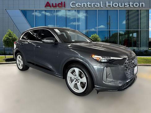 Certified 2025 Audi Q5 Prestige image 7