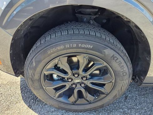 Used 2024 Ford Maverick Lariat w/ Black Appearance Package FWD image 18