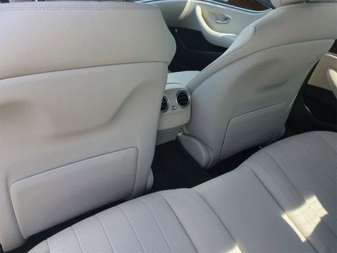 Used 2020 Mercedes-Benz E 350 Sedan image 18