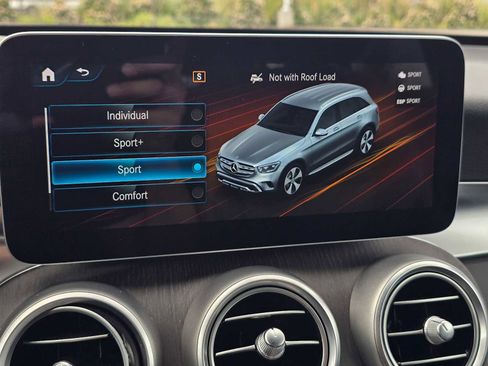 Used 2020 Mercedes-Benz GLC 300 image 32