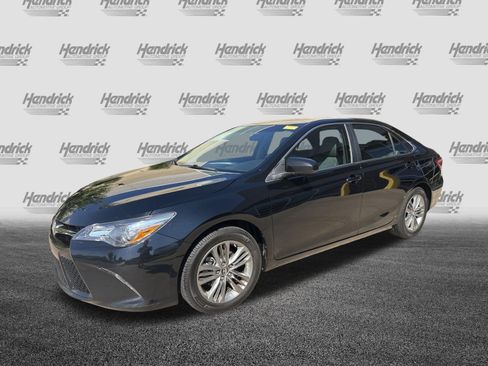 Used 2016 Toyota Camry SE FWD image 5