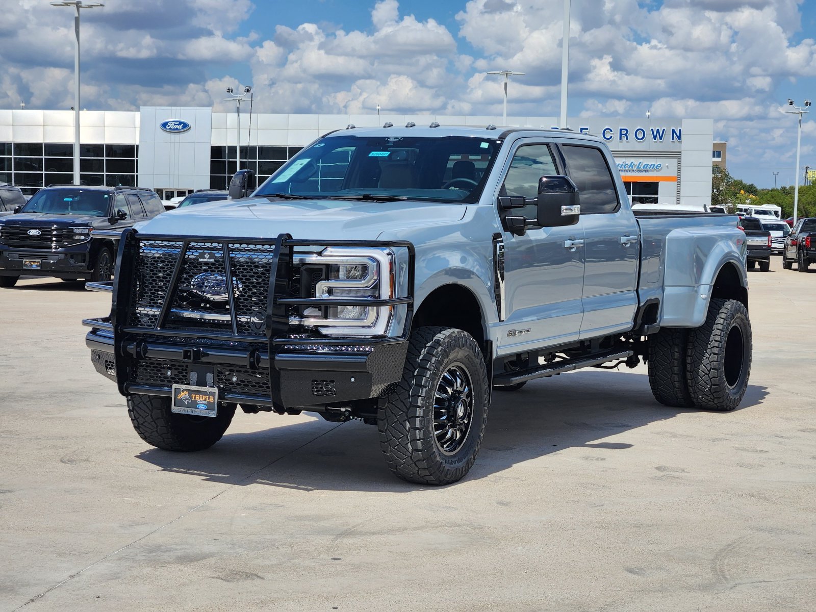 New 2026 Ford F350 Lariat w/ Lariat Premium Package AWD/4WD image 2