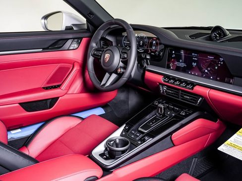 New 2026 Porsche 911 Carrera image 14