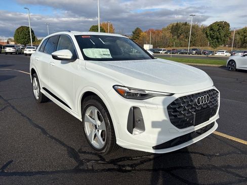 New 2025 Audi Q5 Premium Plus image 1