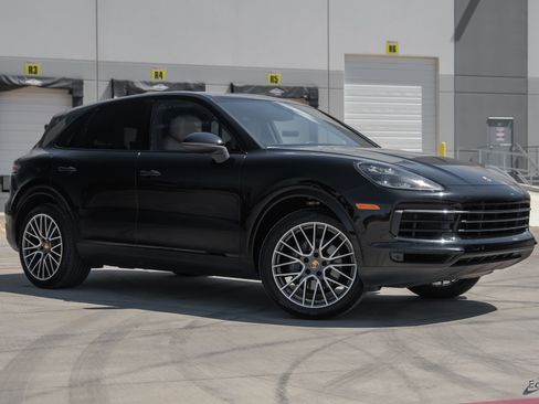 Used 2019 Porsche Cayenne AWD/4WD image 11