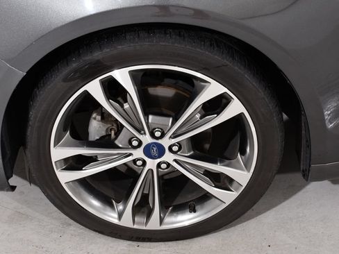 Used 2017 Ford Fusion Titanium FWD image 24