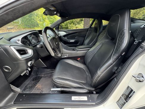 Used 2014 Aston Martin Vanquish Coupe RWD image 33
