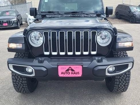 Used 2021 Jeep Wrangler Unlimited Sahara w/ Uconnect 4C Nav & Sound Group AWD/4WD image 25