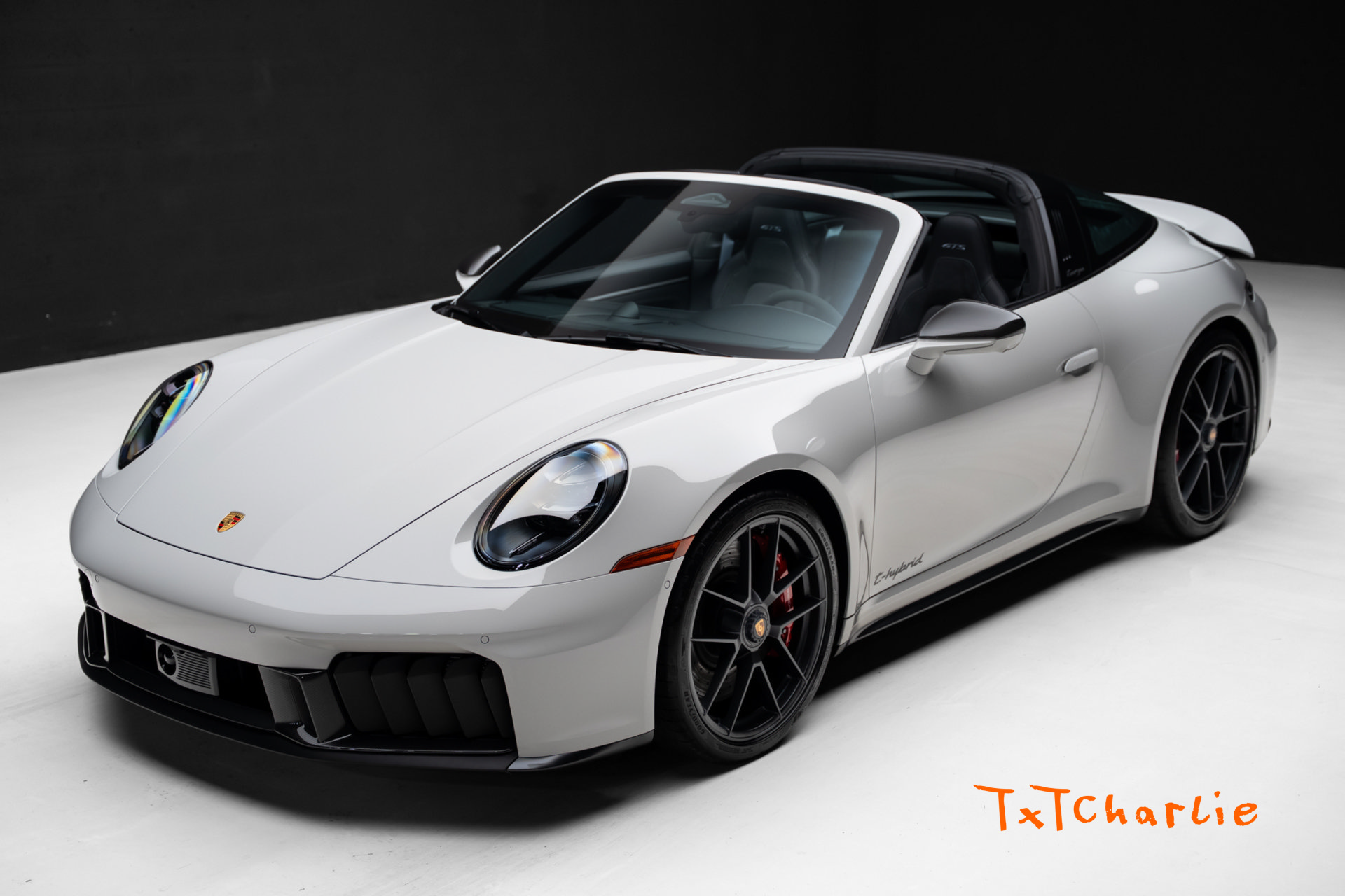Used 2026 Porsche 911 Targa 4 GTS AWD/4WD image 1