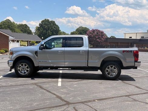 Used 2022 Ford F250 Lariat w/ Chrome Package AWD/4WD image 6