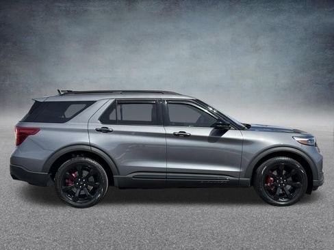 Used 2023 Ford Explorer ST w/ Equipment Group 401A image 2