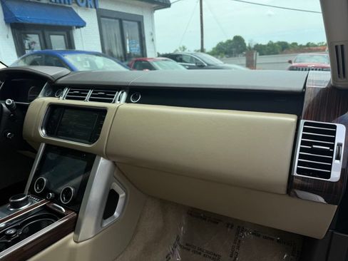Used 2014 Land Rover Range Rover HSE AWD/4WD image 12