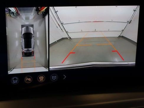 New 2026 Cadillac Lyriq Signature Luxury image 22