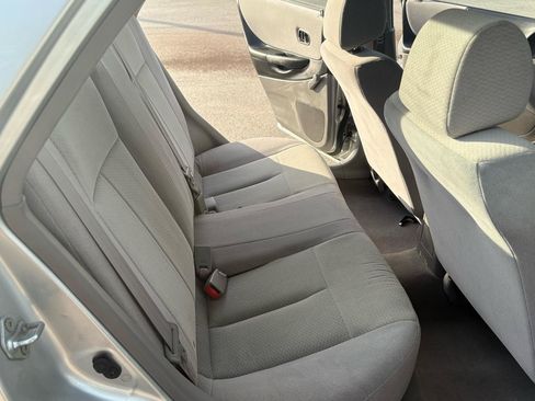Used 2003 MAZDA Protege FWD image 16