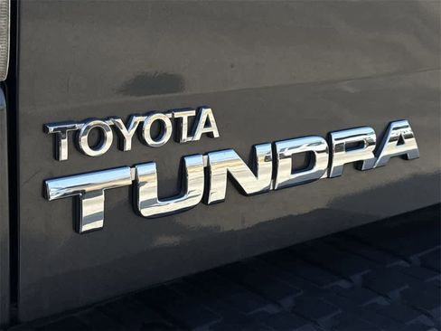 Used 2012 Toyota Tundra Limited w/ Memory Pkg image 10