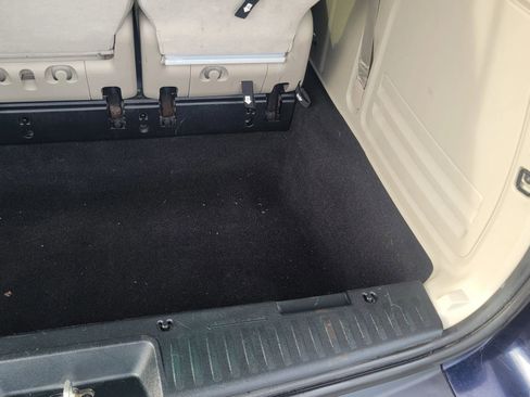 Used 2015 Dodge Grand Caravan SXT w/ UConnect Hands-Free Group image 10