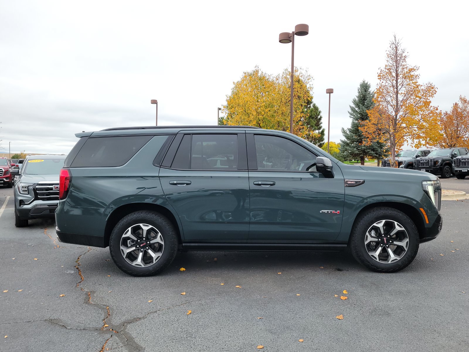 Used 2026 GMC Yukon AT4 Ultimate AWD/4WD image 2