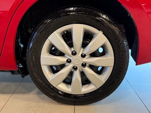 Used 2016 Toyota Corolla LE FWD image 34