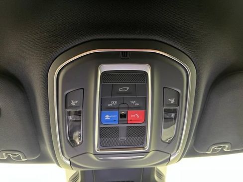 Used 2026 Jeep Cherokee Limited AWD/4WD image 35