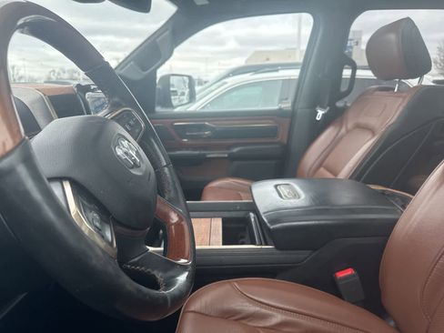 Used 2019 RAM 1500 Laramie Longhorn image 29