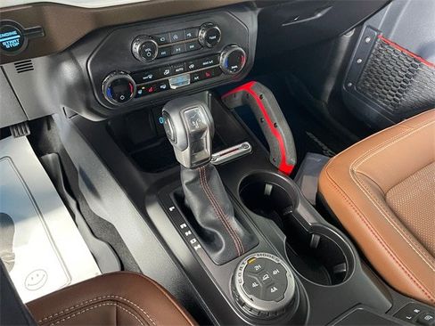 Certified 2024 Ford Bronco Heritage Edition image 9