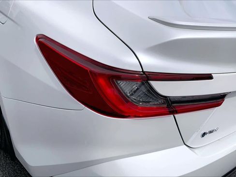 Used 2025 Toyota Camry XLE w/ Premium Package FWD image 29