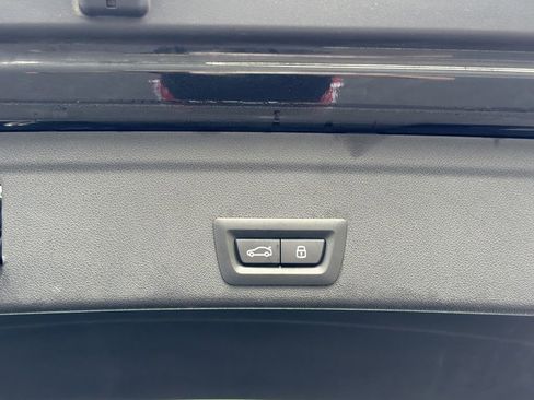 Used 2025 BMW X6 xDrive40i image 15