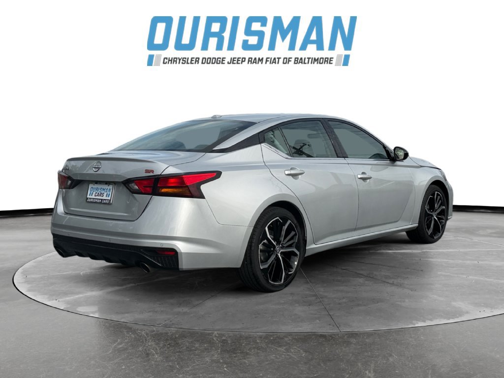 Used 2024 Nissan Altima 2.5 SR FWD image 6