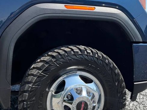 Used 2022 GMC Sierra 3500 Denali AWD/4WD image 10
