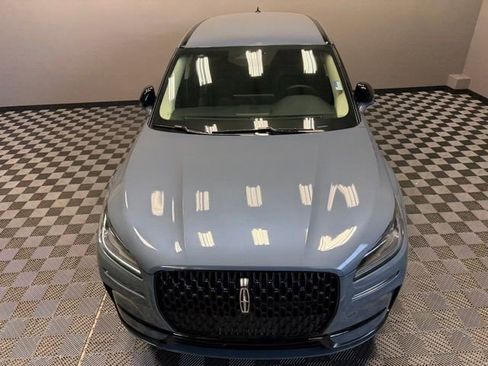 Used 2024 Lincoln Corsair AWD w/ Equipment Group 101A image 5