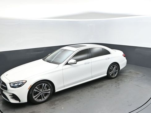 Used 2021 Mercedes-Benz E 350 Sedan image 33