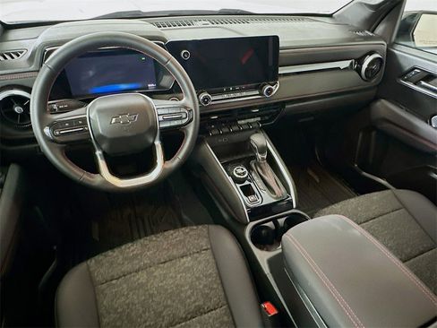 Used 2024 Chevrolet Colorado Z71 w/ Safety Package image 14