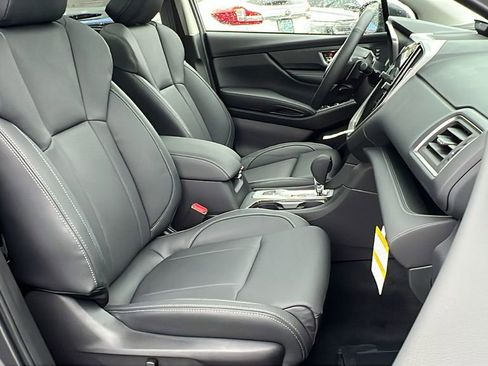New 2026 Subaru Ascent Limited image 9