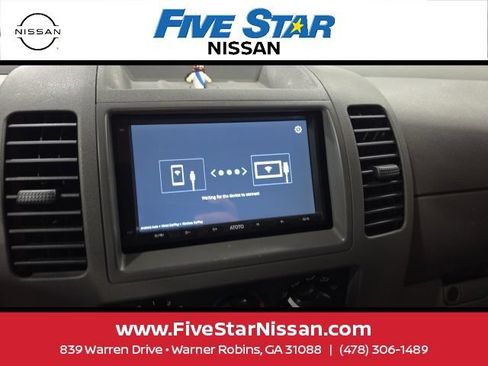 Used 2010 Nissan Frontier SE w/ Power Pkg RWD image 17