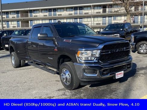 Used 2019 RAM 3500 Tradesman image 2