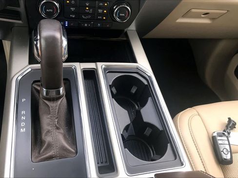 Used 2019 Ford F150 Lariat AWD/4WD image 34