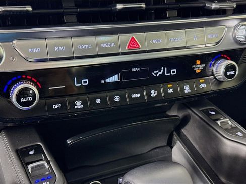 Used 2024 Kia Telluride SX Prestige image 19