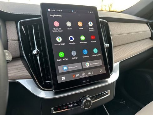 Certified 2025 Volvo XC90 B5 Plus image 26