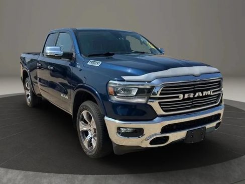 Used 2019 RAM 1500 Laramie AWD/4WD image 11