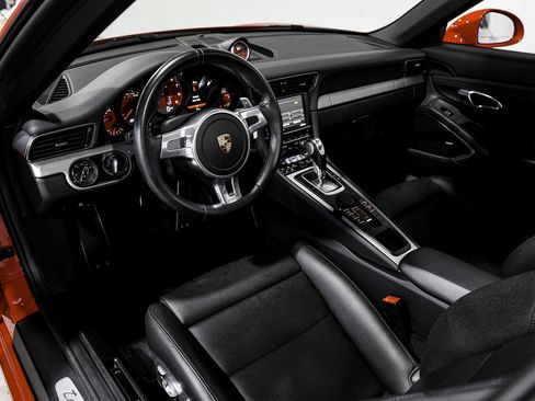 Used 2015 Porsche 911 Targa 4S AWD/4WD image 10