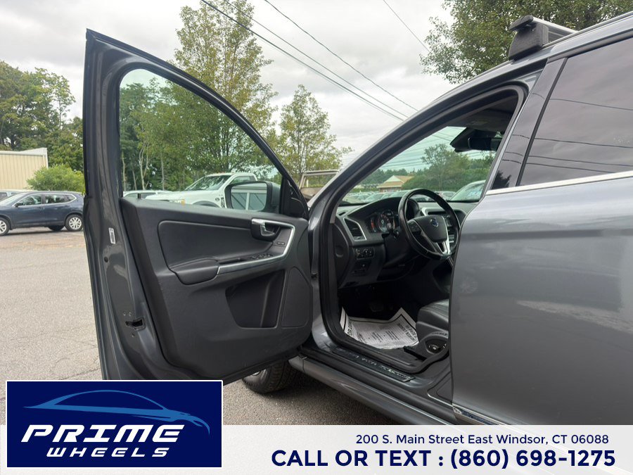 Used 2016 Volvo XC60 T6 AWD/4WD image 9