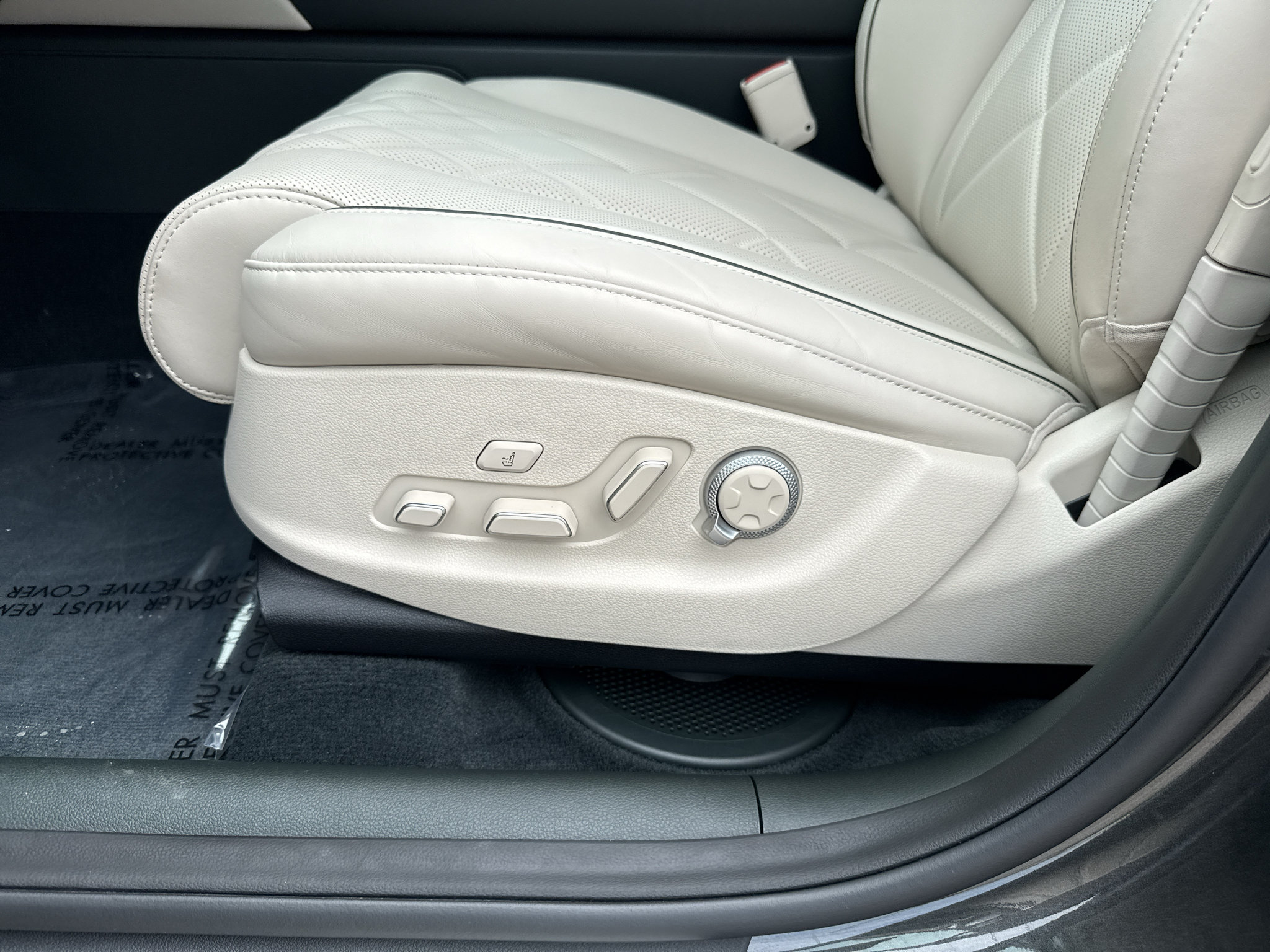 Certified 2025 Genesis GV80 3.5T Prestige AWD/4WD image 29