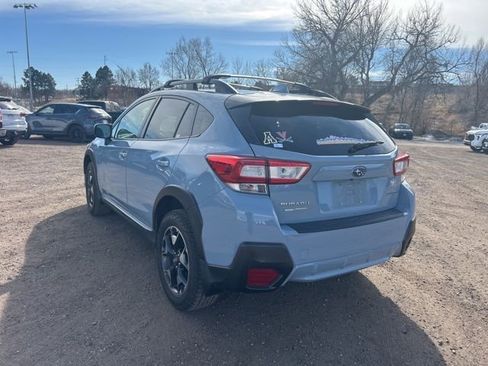Used 2019 Subaru Crosstrek 2.0i Premium w/ Eyesight System image 3