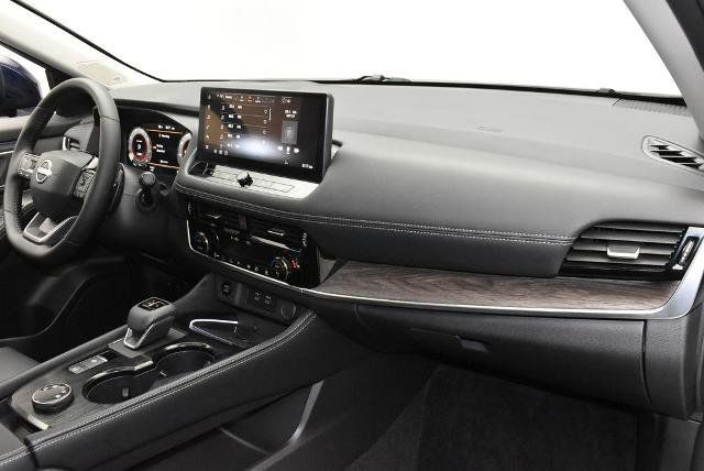 Certified 2026 Nissan Rogue Platinum w/ Platinum Premium Package AWD/4WD image 27