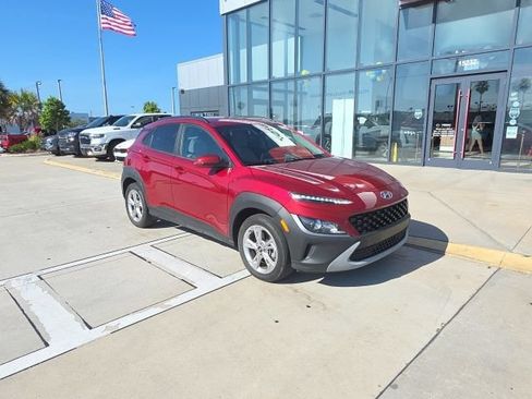 Used 2023 Hyundai Kona SEL w/ Cargo Package AWD/4WD image 2