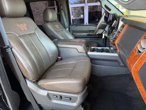 Used 2016 Ford F350 King Ranch w/ King Ranch w/Chrome Package image 27