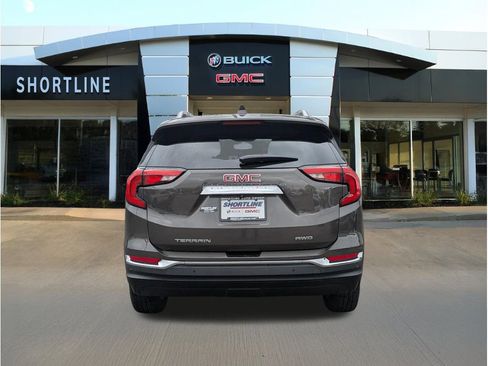 Used 2019 GMC Terrain SLT w/ Preferred Package AWD/4WD image 4