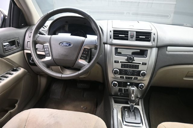 Used 2010 Ford Fusion Hybrid FWD image 9