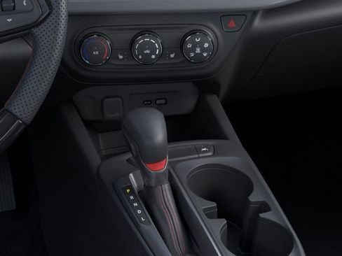 New 2025 Chevrolet Trax RS w/ Sunroof Package image 35