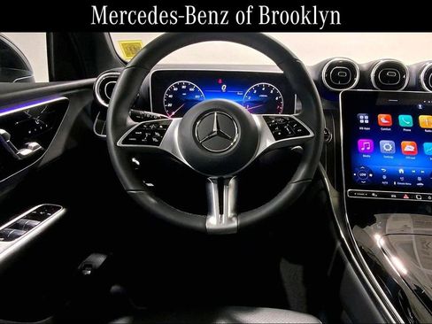 Used 2026 Mercedes-Benz GLC 300 4MATIC image 5